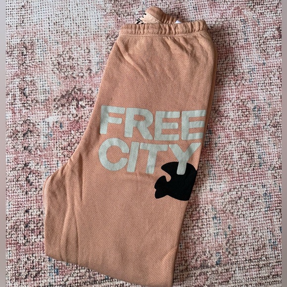 FREE CITY Large Sweatpants - Picture 1 of 6